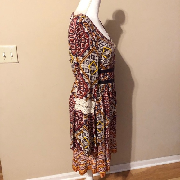 ⭐️ Chelsea And Violet BoHo Bell Sleeve - Picture 5 of 9